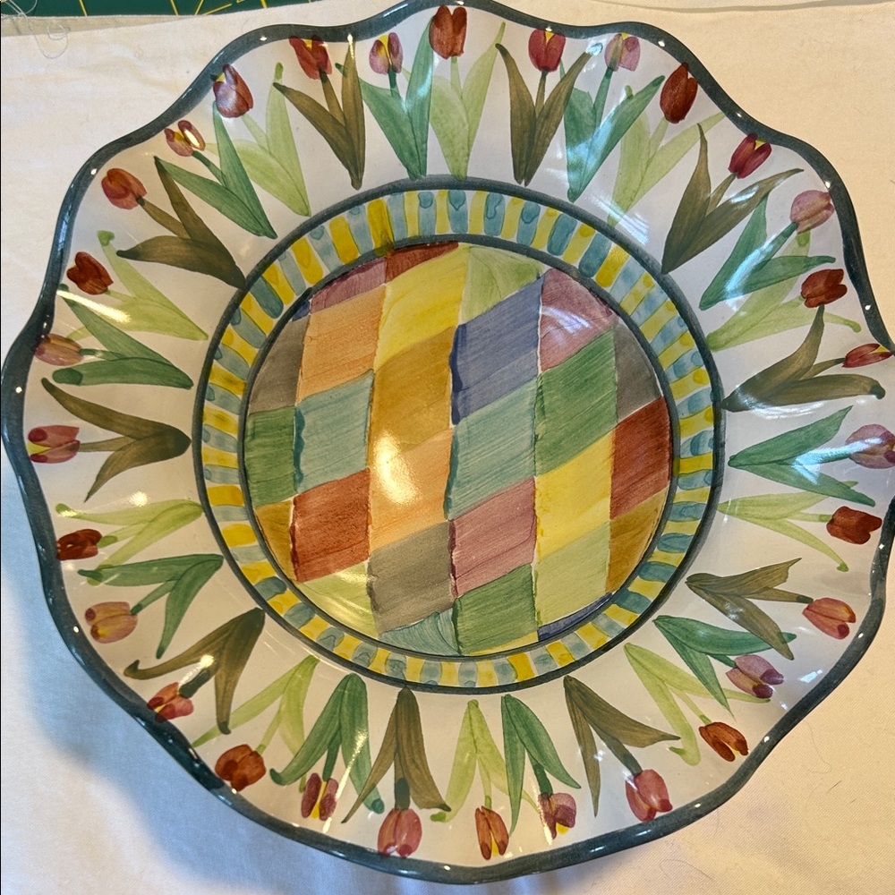 Retired Poplar Ridge Hand-painted fluted bowl